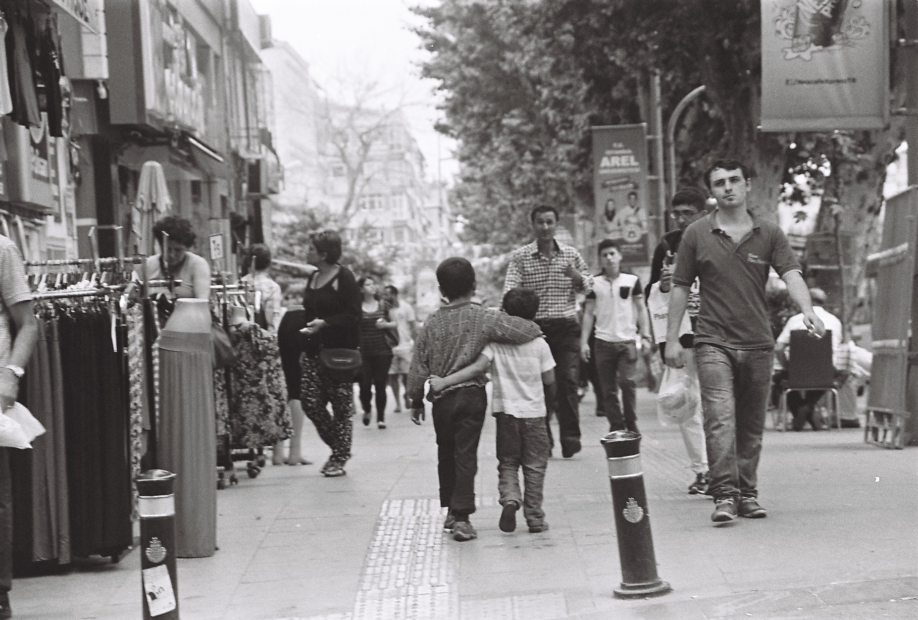 Sokakta Kimse Kalmasın